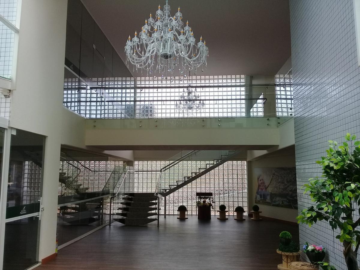 Hotel Maestro Villa Do Lago Toledo Экстерьер фото